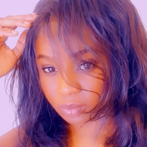 Meet your Posher, Atinuke